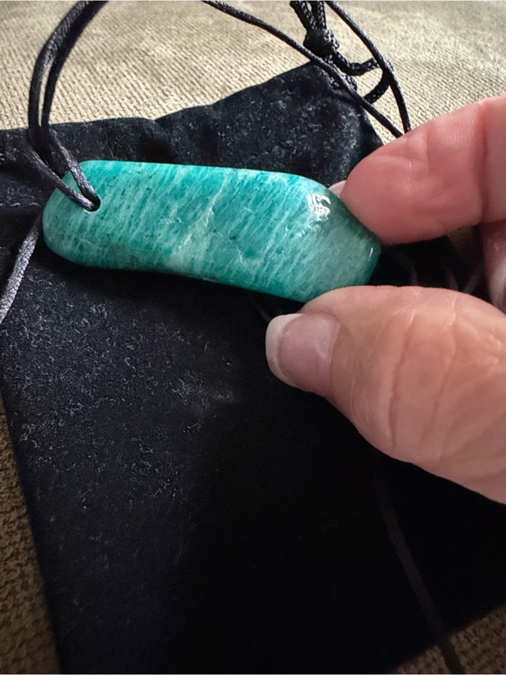 Turquoise Green Stone Pendant Necklace l